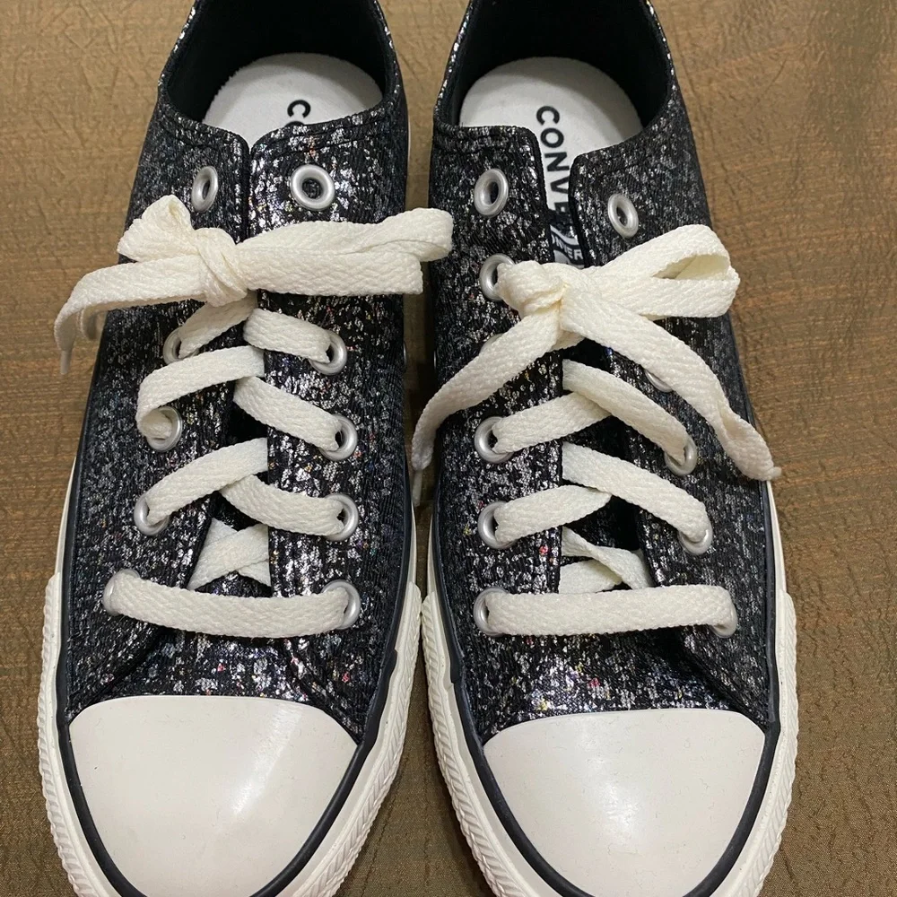 New Converse Chuck Taylor All Star Glitter Black Sneakers - Picture 2 of 14